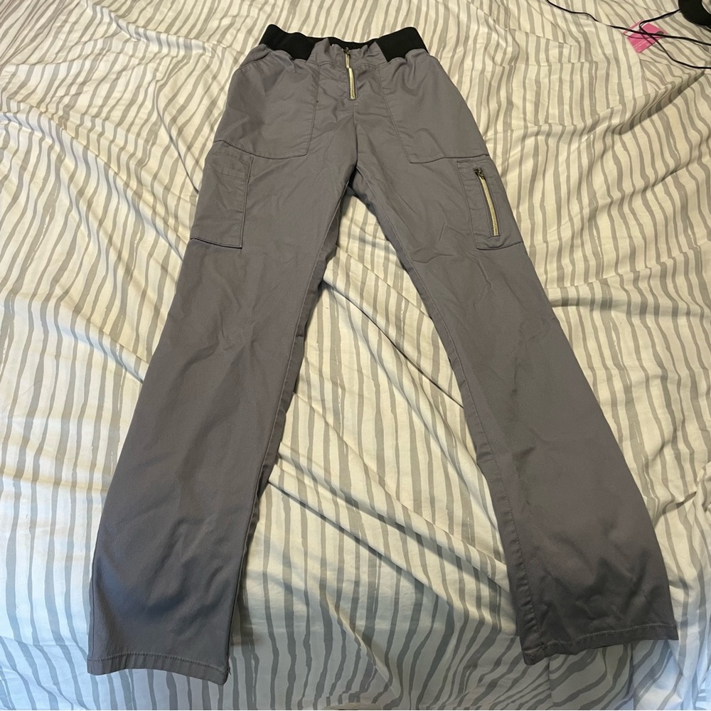 Jaanuu Scrub Pants - grey XS high rise joggers